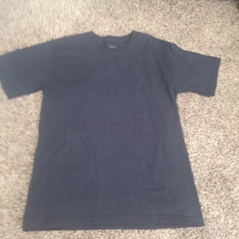 Black t shirt